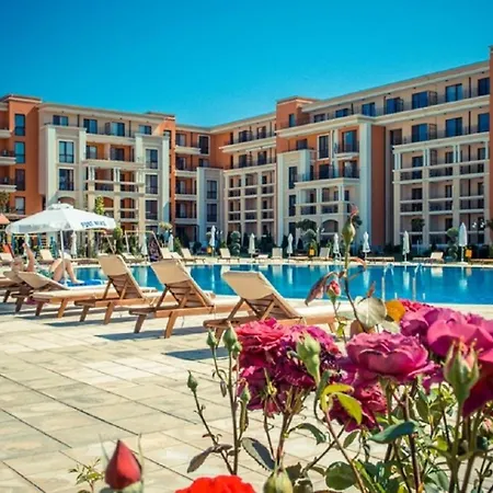 Sea View Prestige , Premier アパート