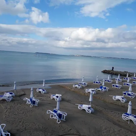 Sea View Prestige , Premier